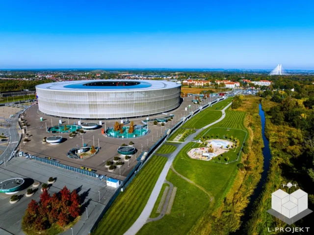 Stadion i otoczenie widziane z drona